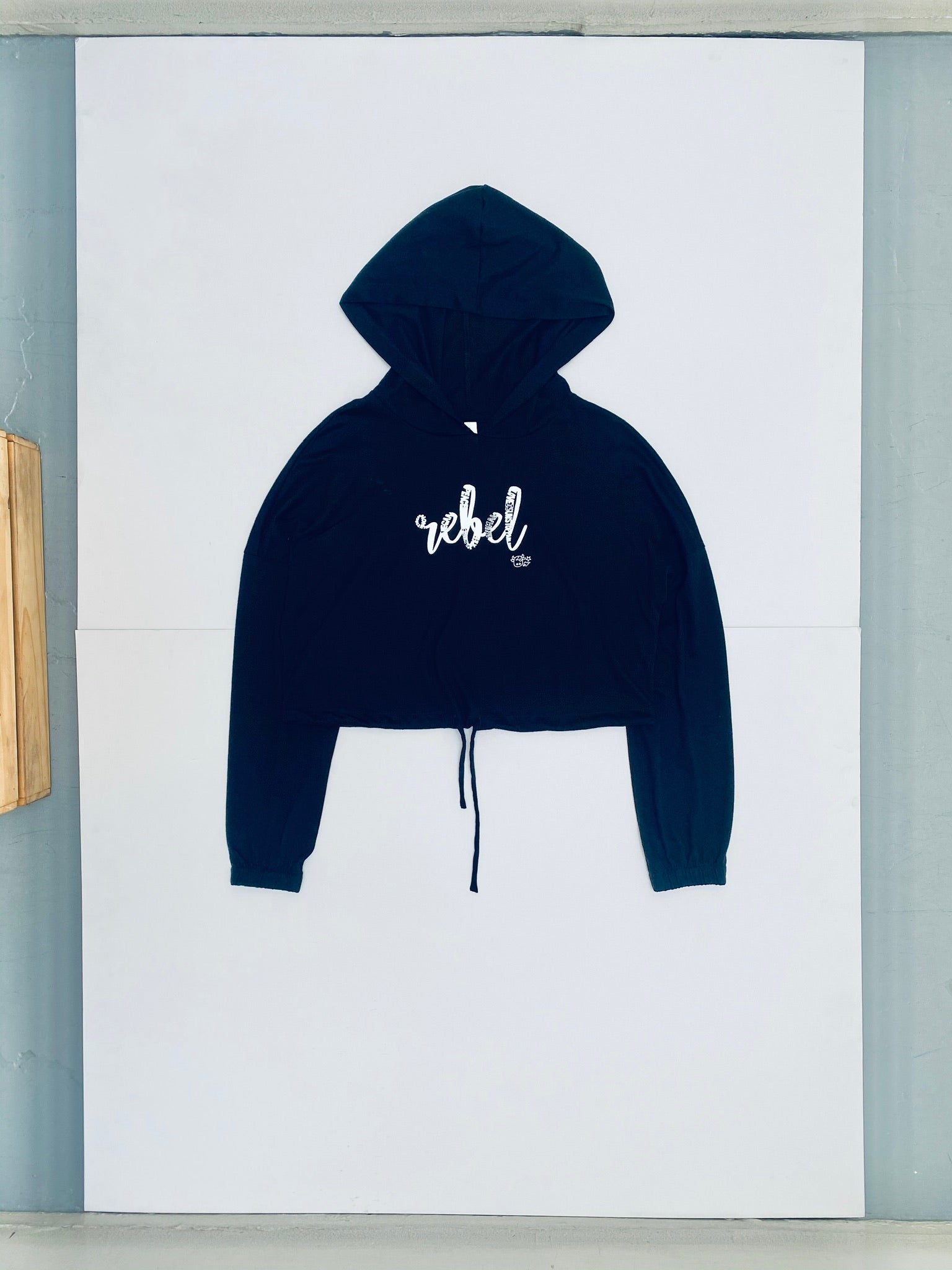 (S/S 2020) Rebel lightweight cinched cropped hoodie in BLACK