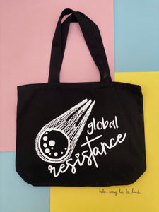 (S/S 2020) Global Resistance shoulder tote in BLACK m